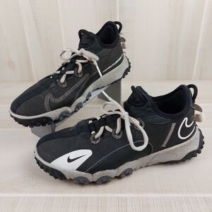 Nike Future Field Kids Size 5.5Y GS Turf Black Cleats Baseball DJ6949-001